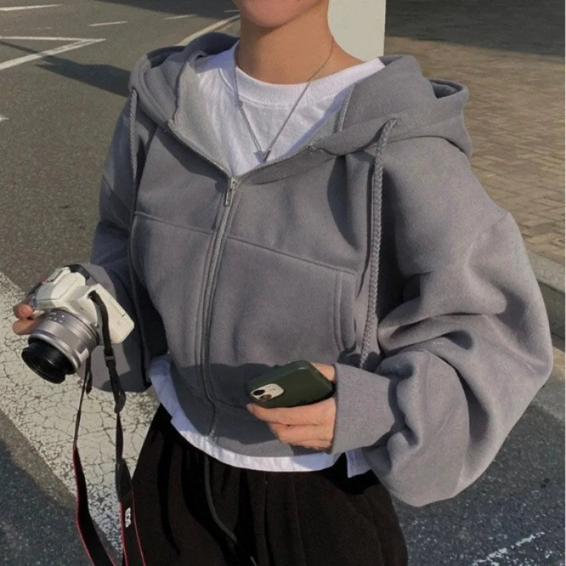 Fleecegefütterter, kurzer Kapuzenpullover mit Reißverschluss 