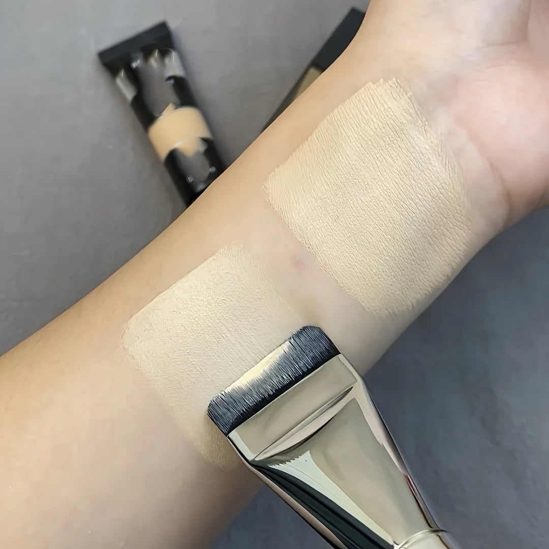 Oval Foundation Brush - Professional